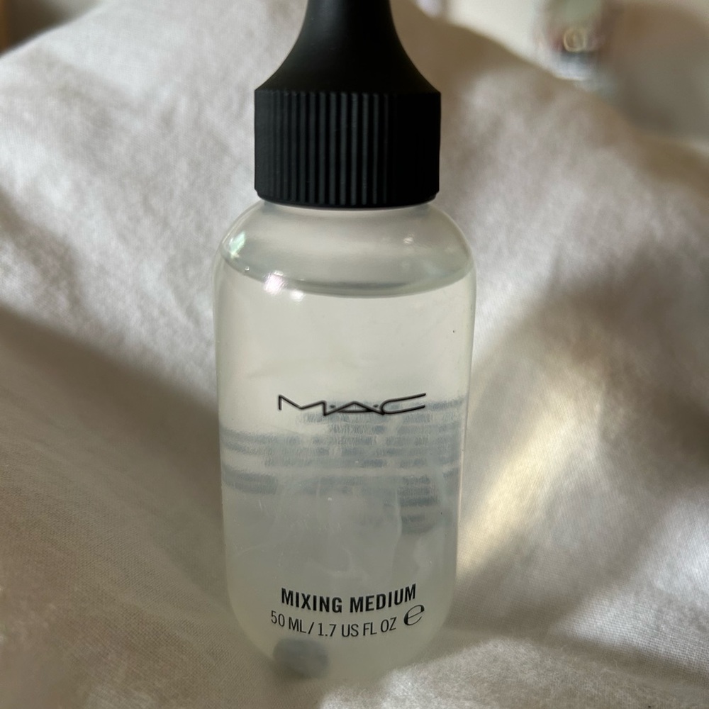 Mac Mixing Medium 1.7 fl oz - Picture 2 of 2